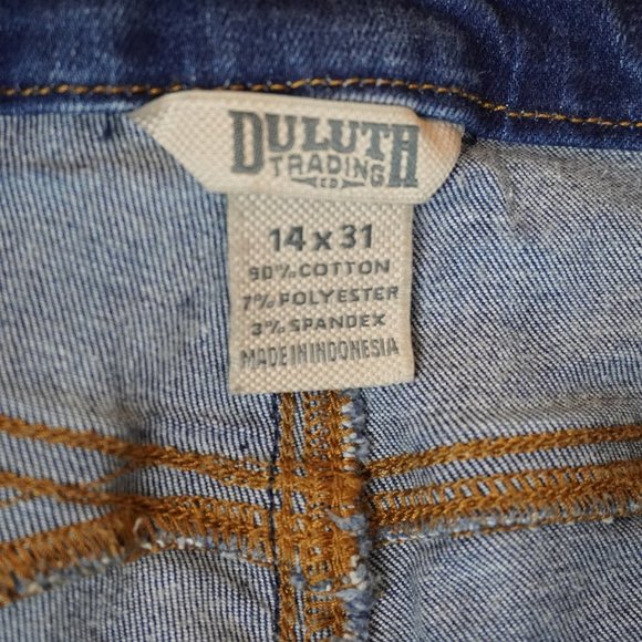 Duluth Trading Co Dark Wash Wide Leg Jeans Size 14x31 - Picture 4 of 5